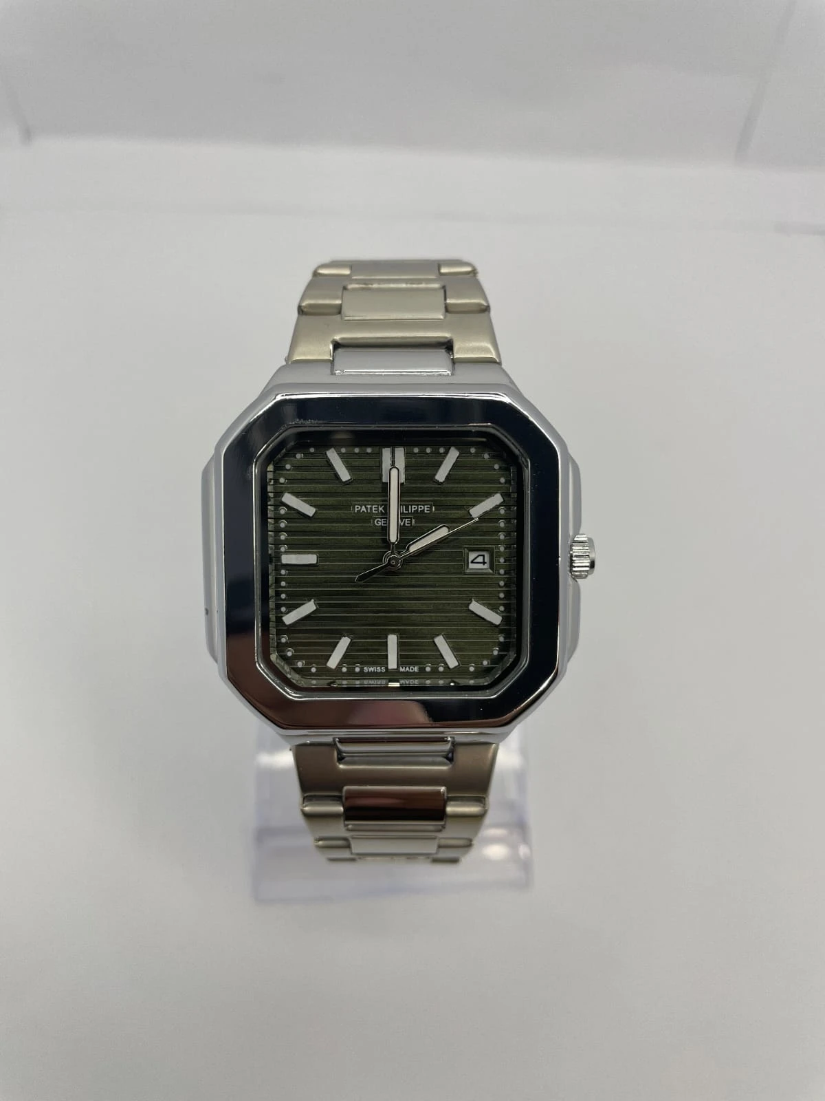 Patek-Philippe-Cubitus-Dark-Green