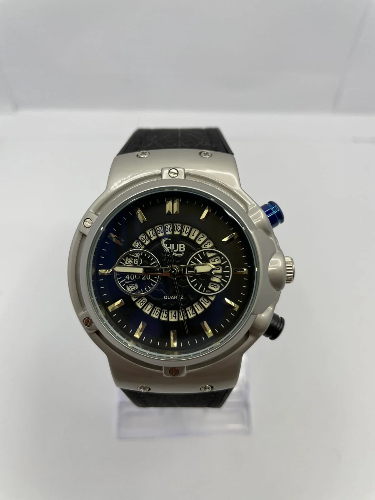 Men’s NSKH N950 quartz wristwatch with analog display and leather strap